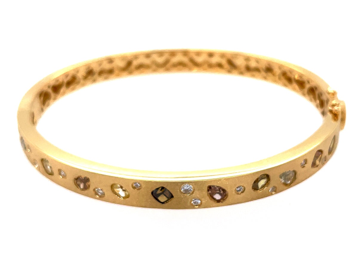 NATURAL FANCY COLOR DIAMOND FLUSH SET BANGLE, SATIN FINISH, 18KY (N)