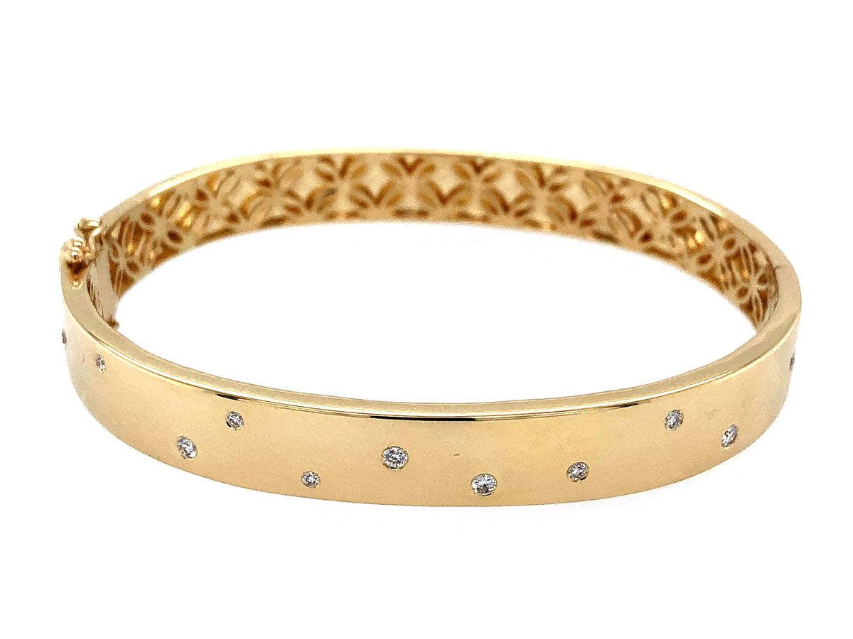 DIAMOND SCATTER FLUSH SET BANGLE, 14KY (N)