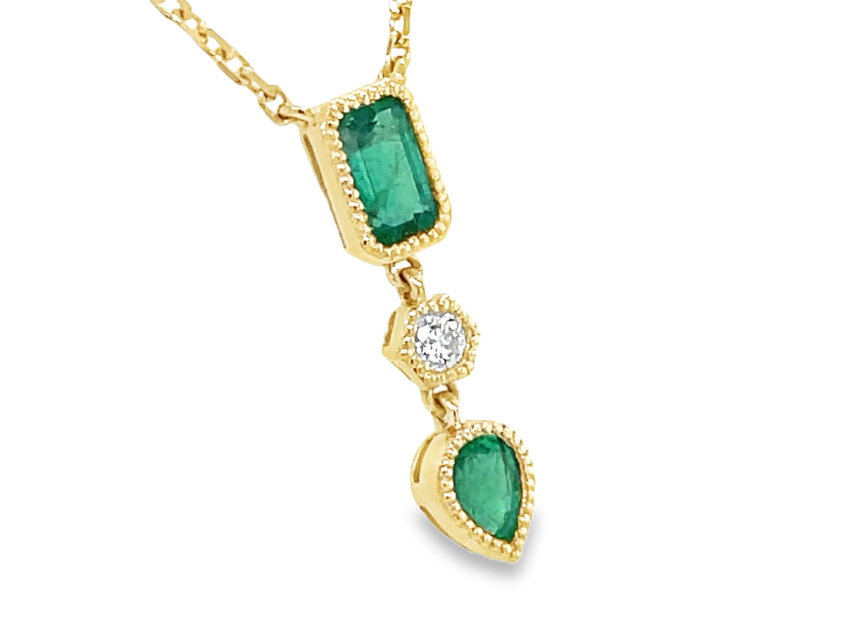 EMERALD & DIAMOND ALTERNATING 3 STONE PENDANT NECKLACE, 18"/17"/16"