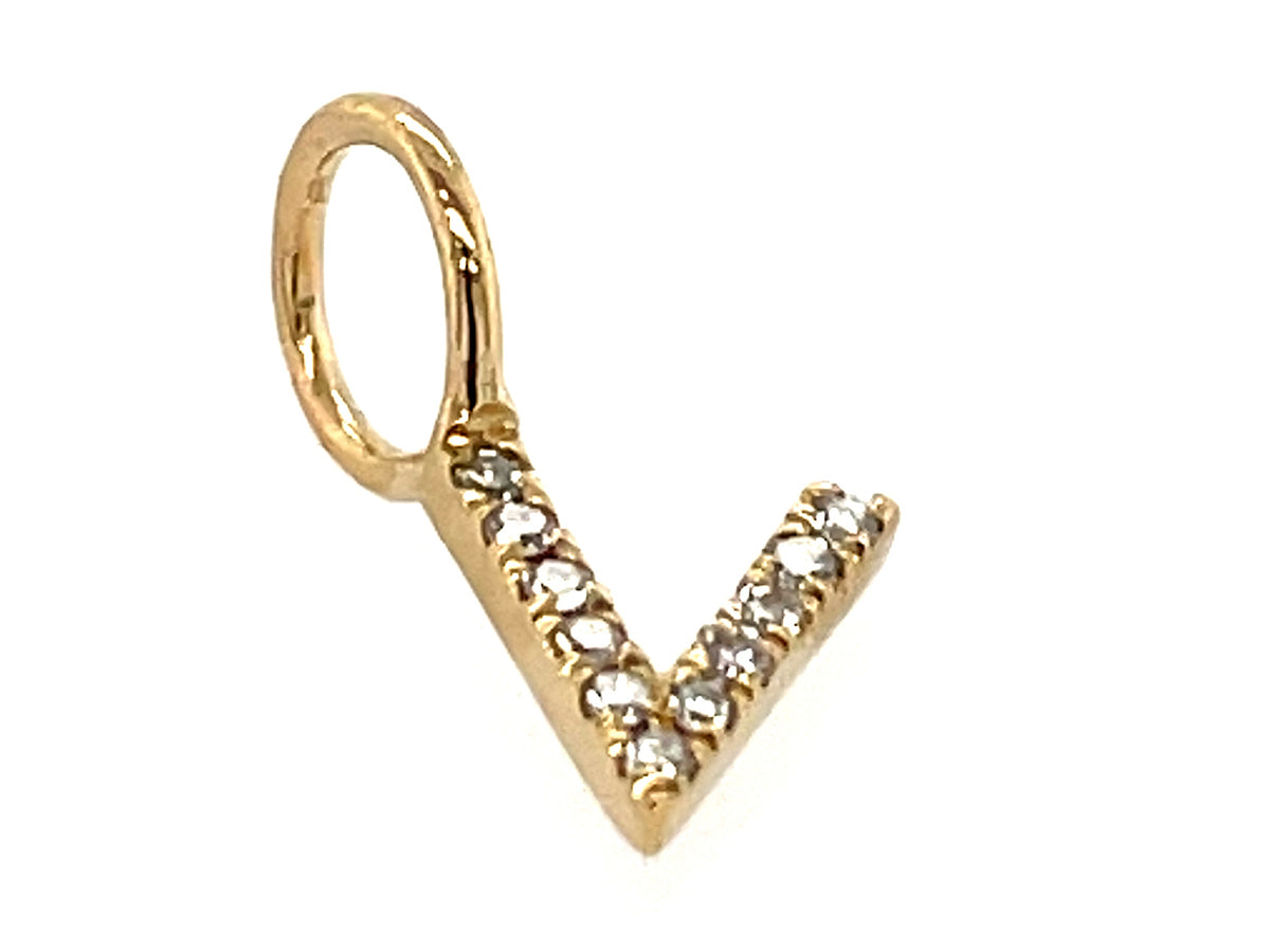 DIAMOND LETTER V PENDANT, NO CHAIN