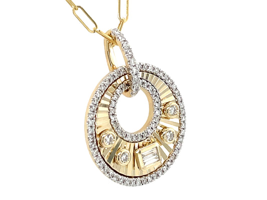 DIAMOND PLEATED CIRCLE PENDANT, 16.8MM, 18" PAPERCLIP CHAIN
