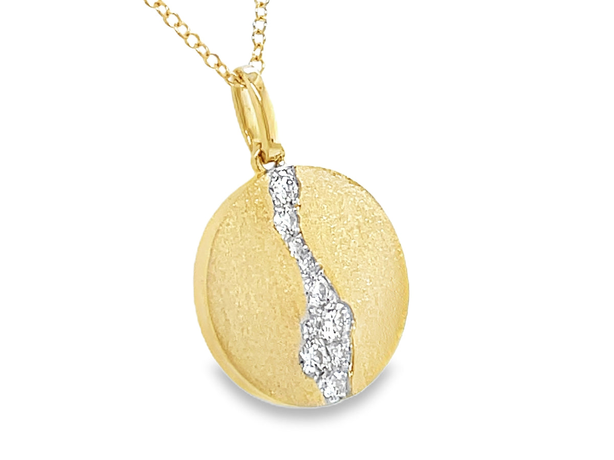 DIAMOND GROOVED FLUSH SET DISC PENDANT, 18" PAPER CLIP CHAIN, SATIN FINISH, 14KY (N)