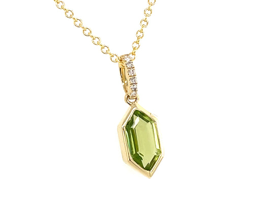 PERIDOT BEZEL HEXAGON & DIAMOND PENDANT