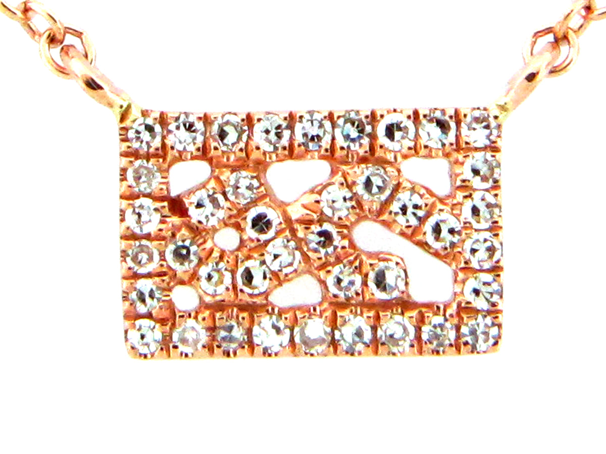 DIAMOND PENDANT NECKLACE