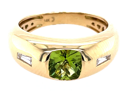PERIDOT CUSHION FLUSH SET & DIAMOND BAGUETTE RING