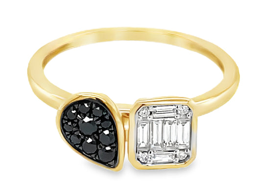 BLACK & WHITE DIAMOND BAGUETTE CLUSTER PEAR & CUSHION TOI ET MOI RING