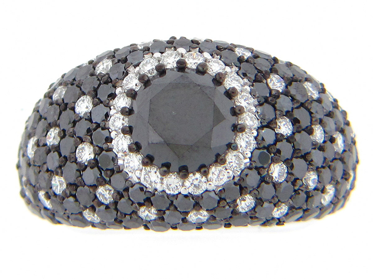 BLACK & WHITE DIAMOND RING, 18KW (R/N), CENTER=1.71
