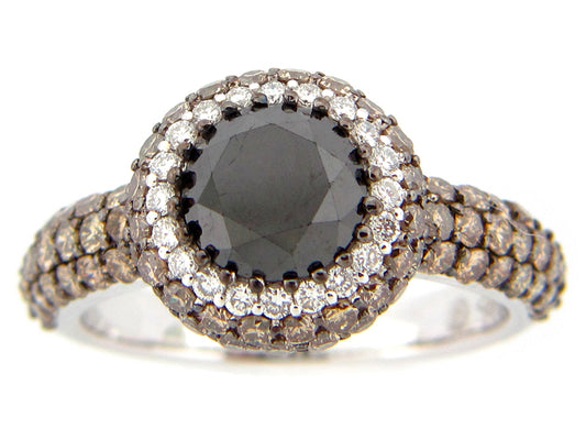 BLACK, BROWN & WHITE DIAMOND RING, 18KW (R/N), CENTER=1.94