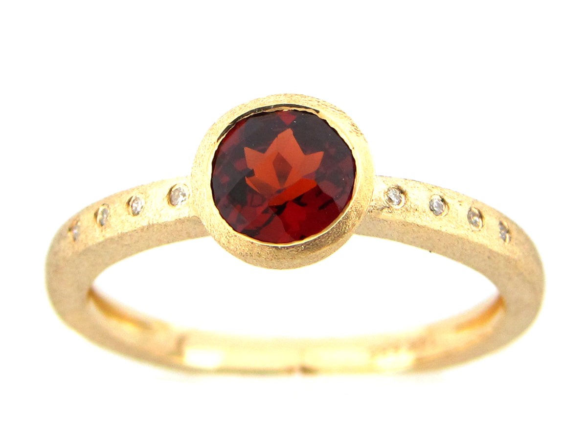 GARNET & DIAMOND ROUND BEZEL RING, SATIN FINISH, 14KY (N)