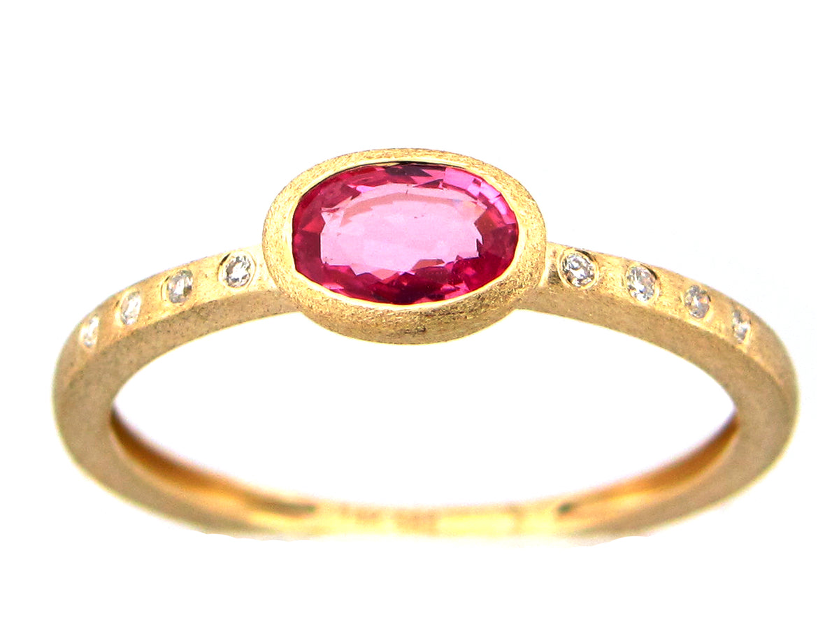 PINK SAPPHIRE OVAL BEZEL & DIAMOND RING