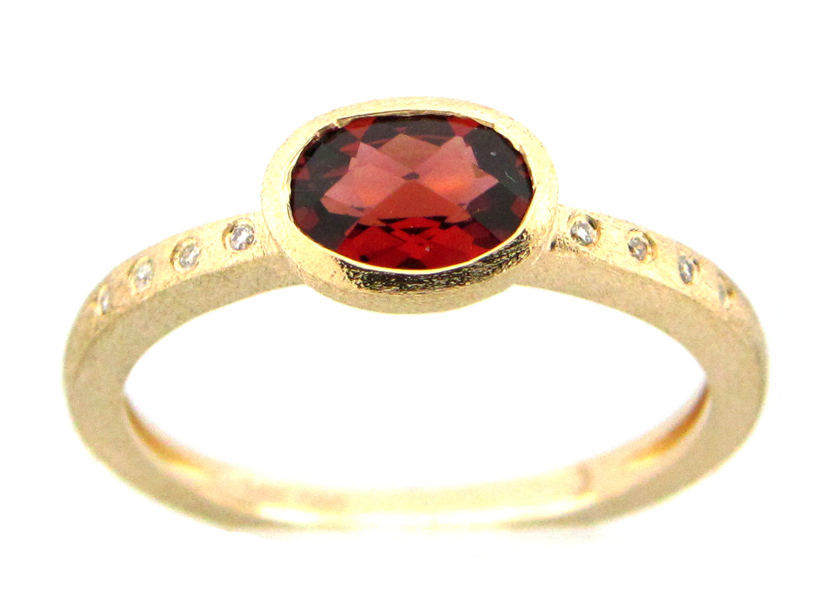GARNET OVAL BEZEL & DIAMOND RING, SATIN FINISH,  14KY (N)