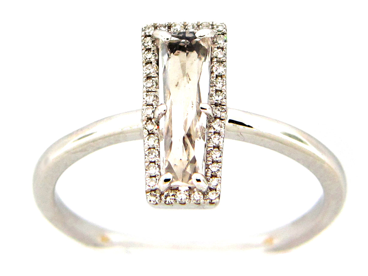 WHITE TOPAZ & DIAMOND TRAPEZOID RING, 14KW (H)