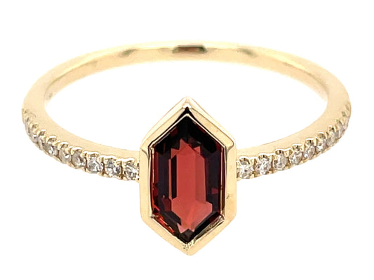 GARNET BEZEL HEXAGON & DIAMOND RING