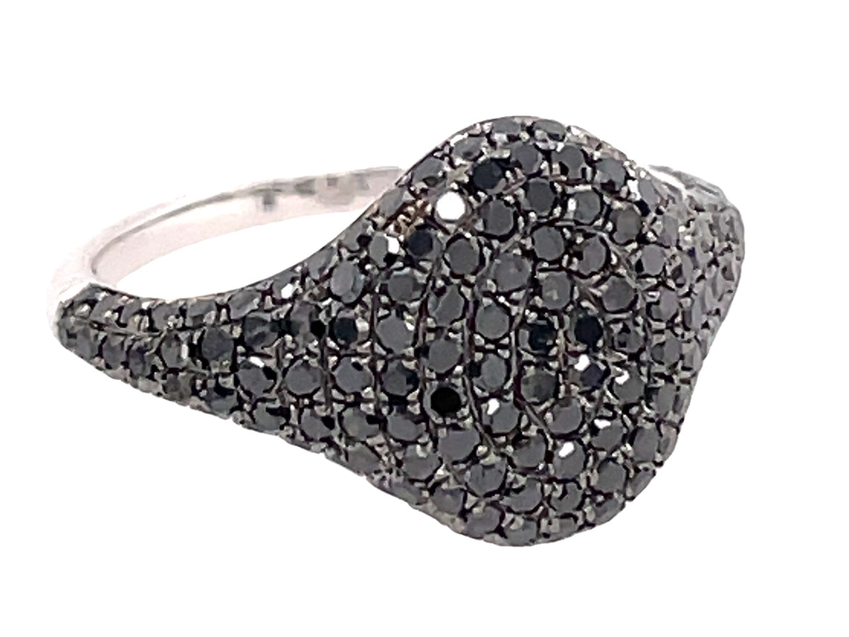 BLACK DIAMOND PAVE OVAL RING