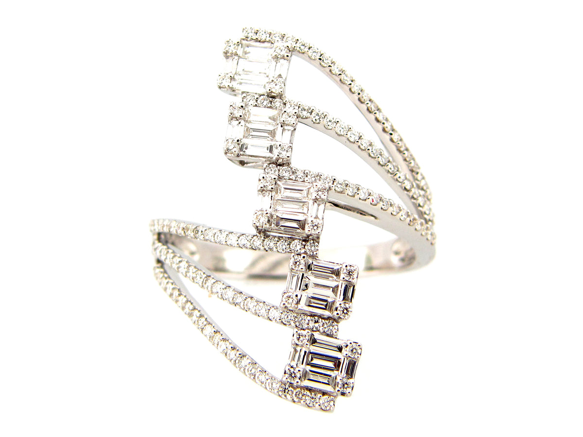 DIAMOND RING