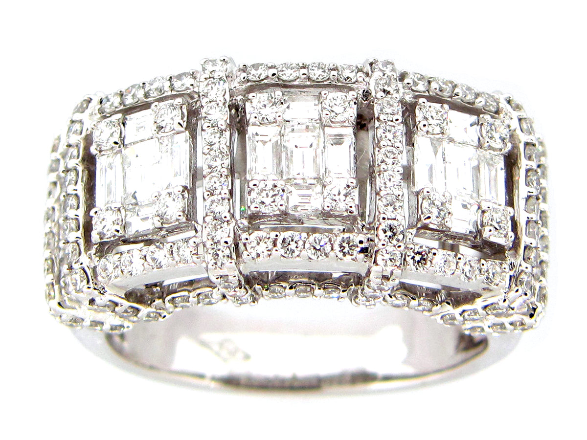 DIAMOND 3 CLUSTER HALO RING, 18KW (N)