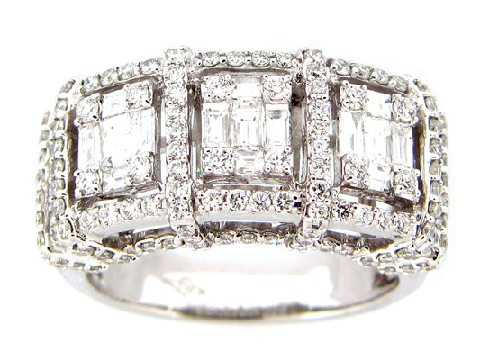 DIAMOND 3 CLUSTER HALO RING, 18KW (N)