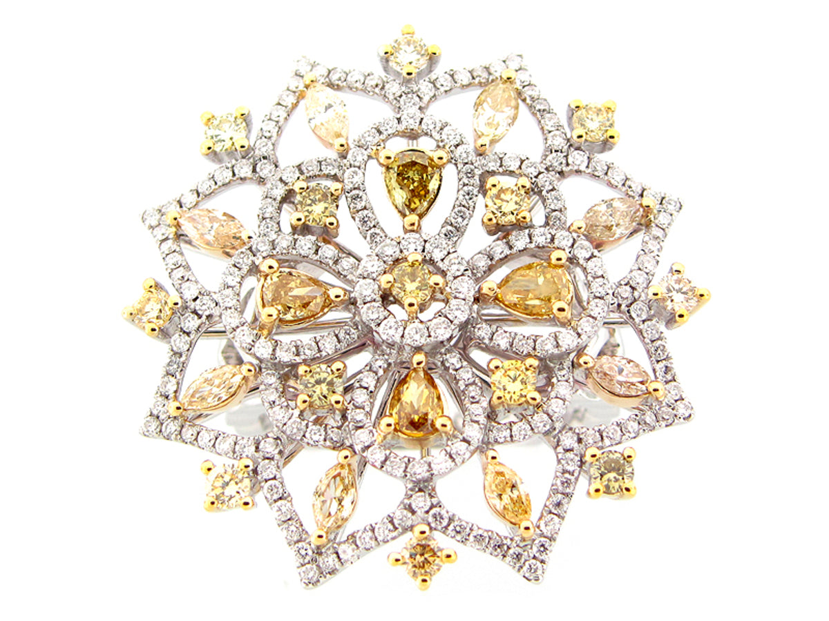 FANCY COLOR DIAMOND RING, 18KT (N)