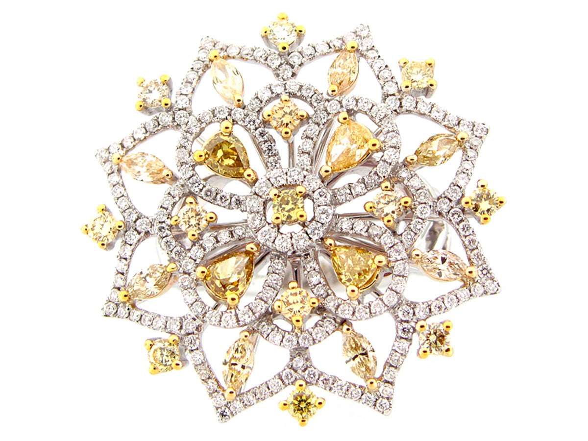 FANCY COLOR DIAMOND RING, 18KT (N)