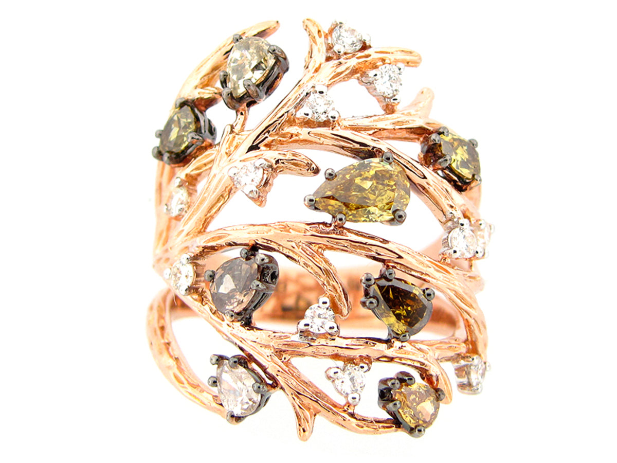 FANCY COLOR DIAMOND RING, 18KR (N)