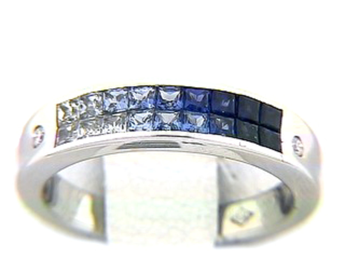 SAPPHIRE & DIAMOND RING