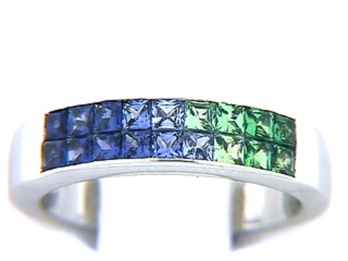 TSAVORITE & SAPPHIRE RING
