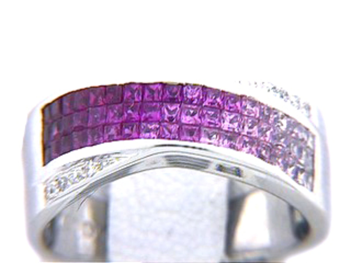 PINK SAPPHIRE & DIAMOND RING