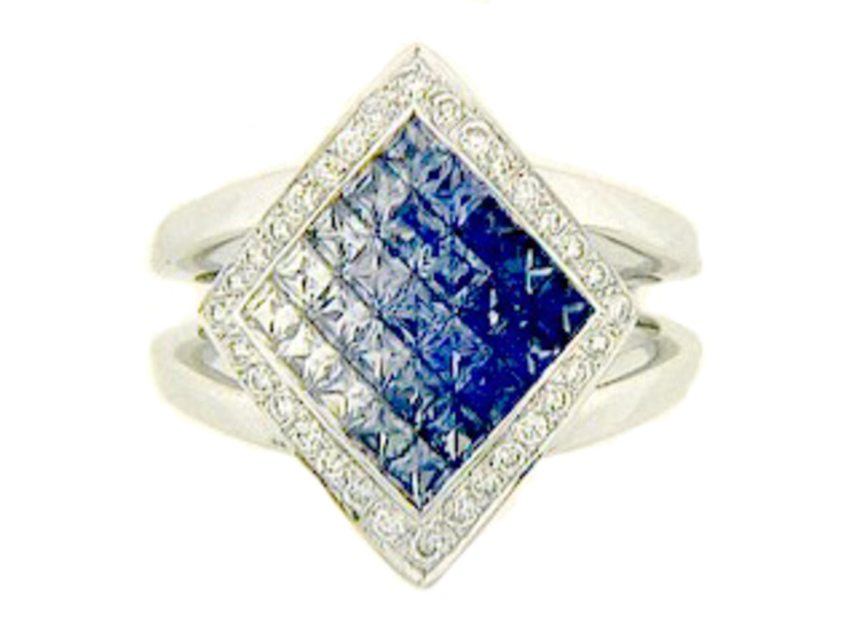SAPPHIRE & DIAMOND RING