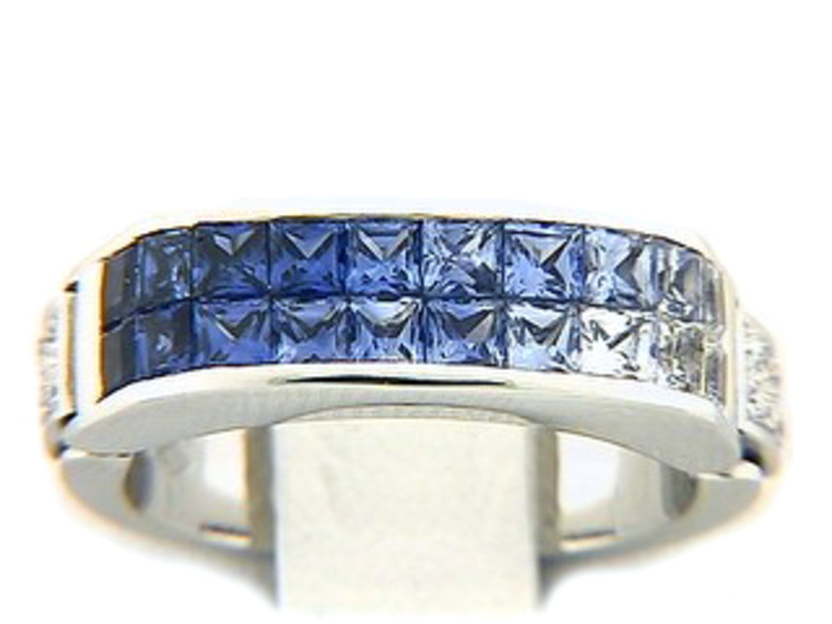 SAPPHIRE & DIAMOND RING