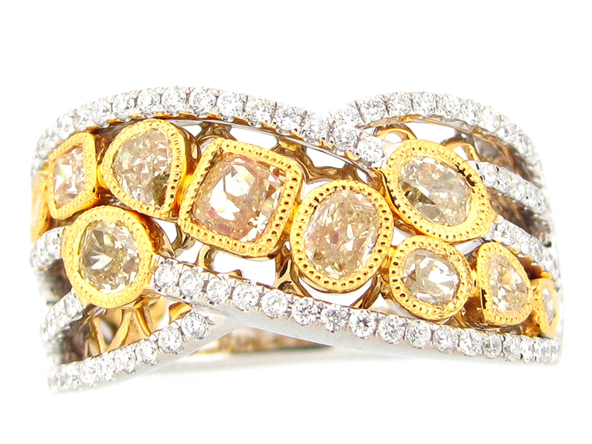 YELLOW & WHITE DIAMOND RING, 18KT (N)