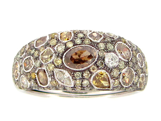 FANCY COLOR DIAMOND RING , 18KW (N)