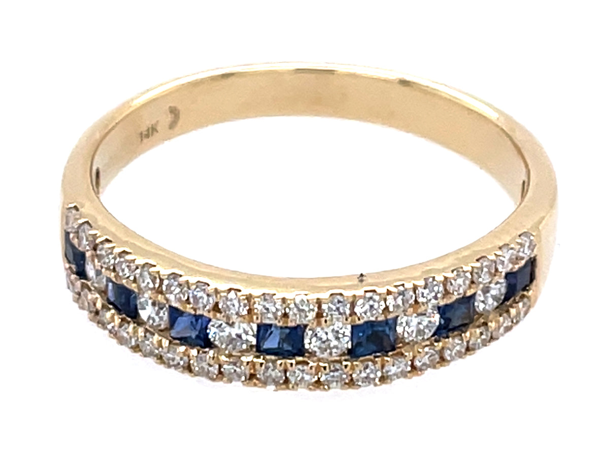 SAPPHIRE & DIAMOND RING