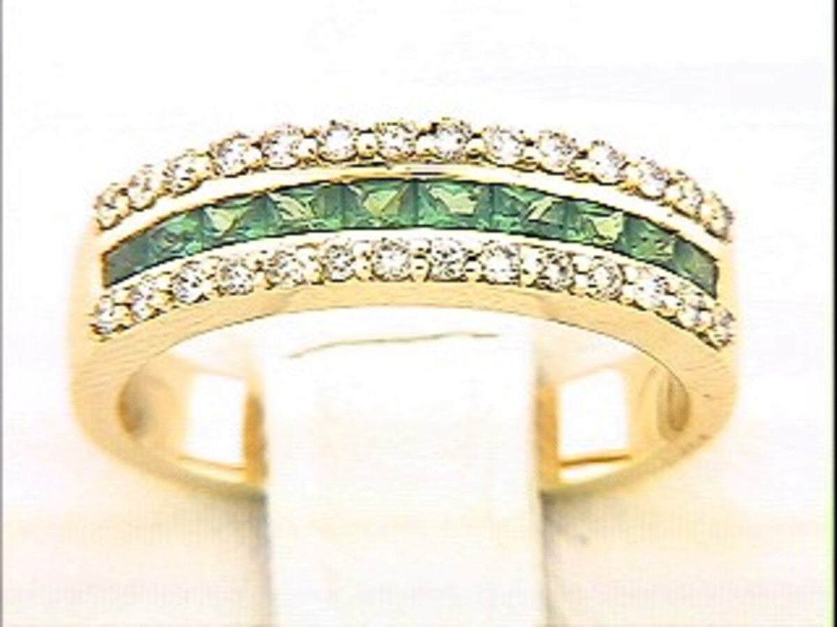TSAVORITE & DIAMOND RING, 18KY (N), C=1.00