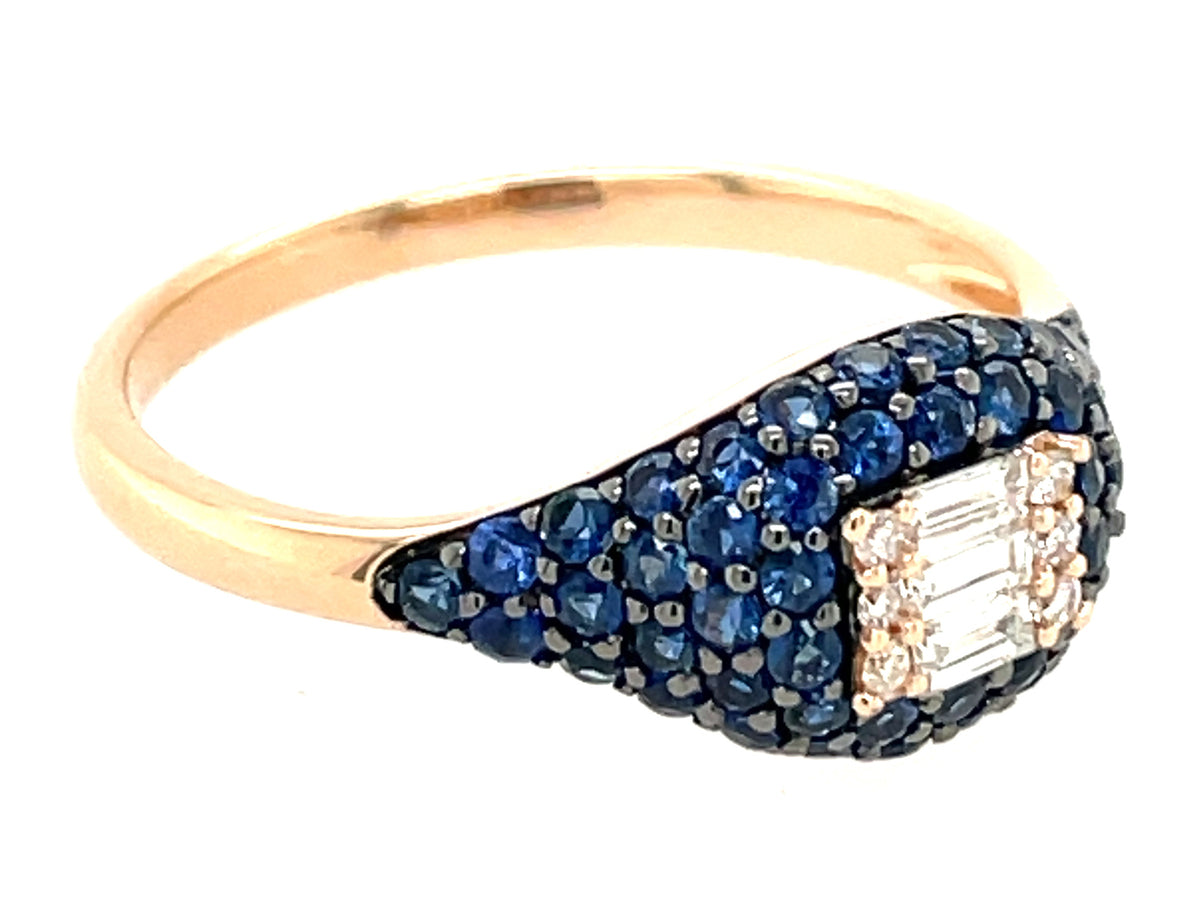 SAPPHIRE PAVE & DIAMOND BAGUETTE CLUSTER SIGNET RING