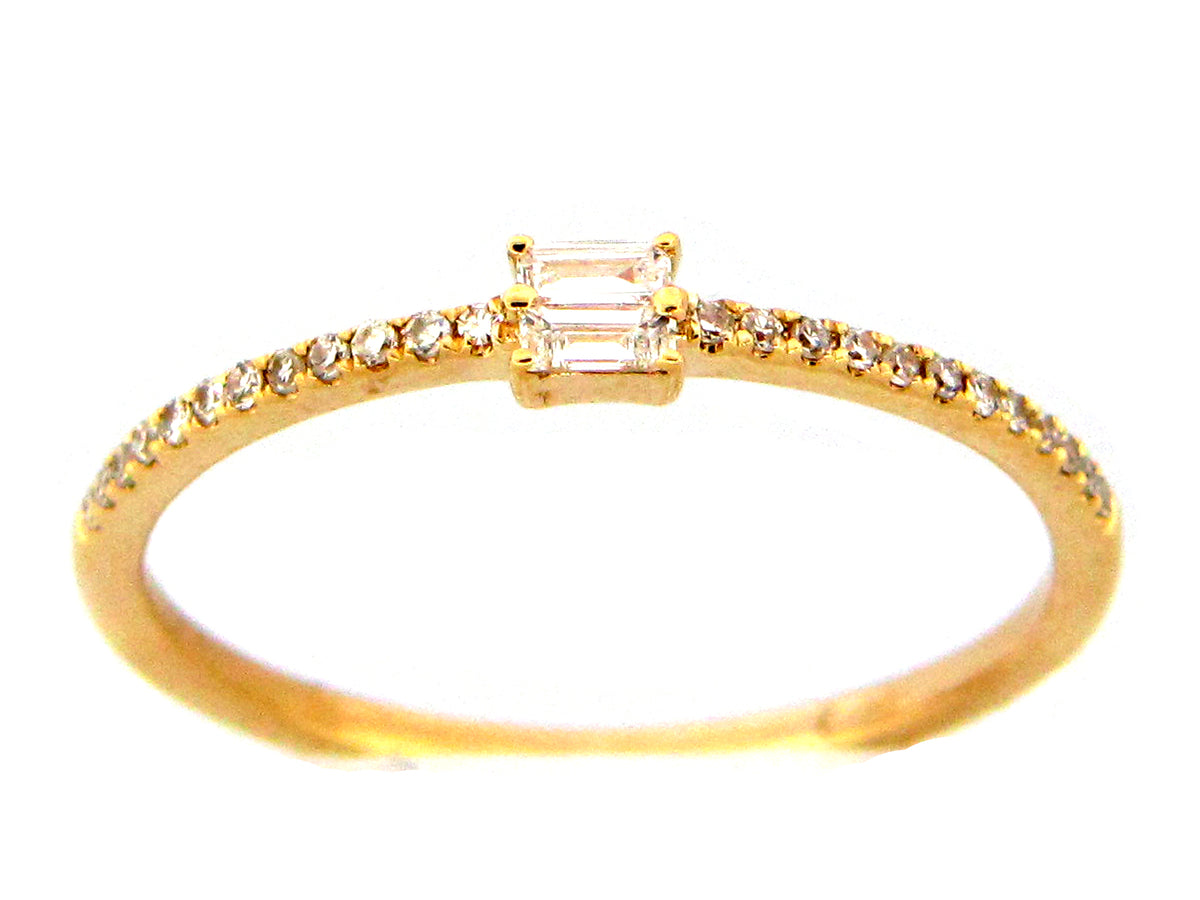 DIAMOND BAGUETTE RING