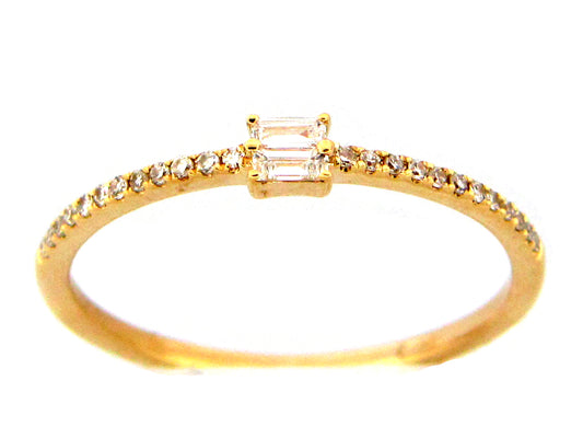 DIAMOND BAGUETTE RING