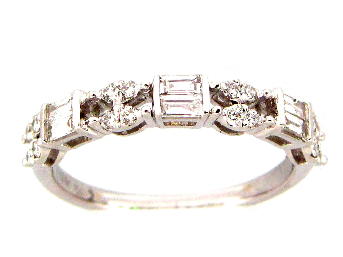 DIAMOND RING, 18KW (N)