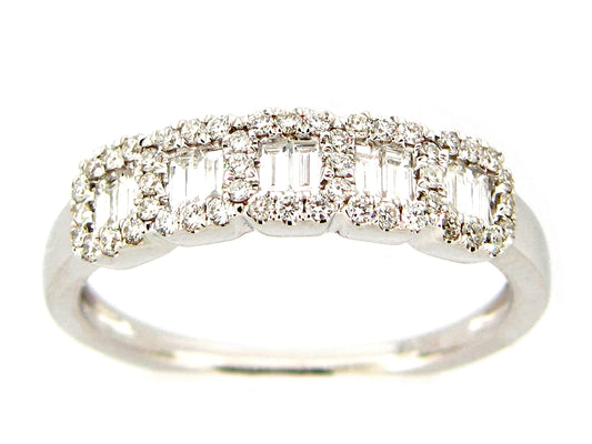 DIAMOND BAGUETTE RING, 18KW (N)