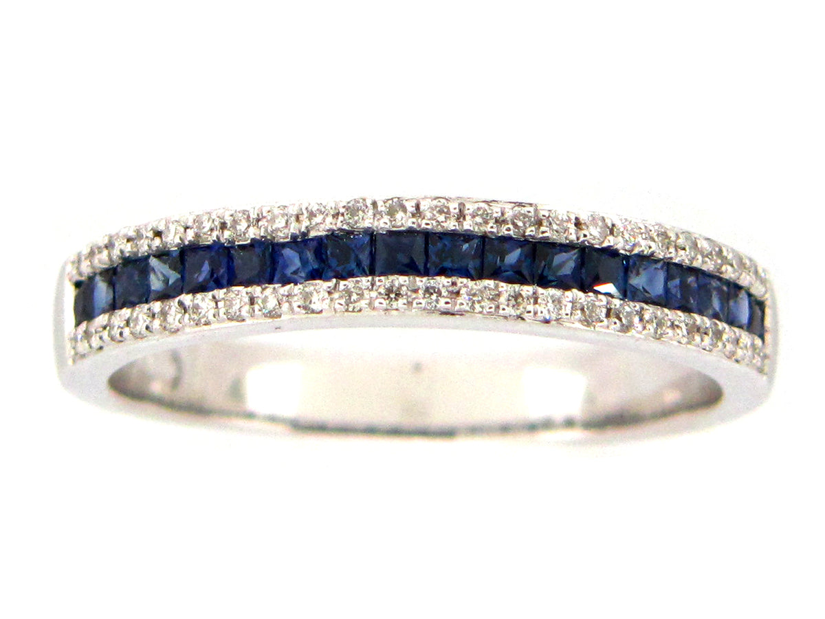 SAPPHIRE & DIAMOND RING