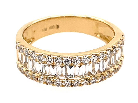 DIAMOND BAGUETTE RING