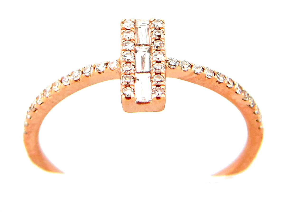 DIAMOND BAGUETTE BAR RING