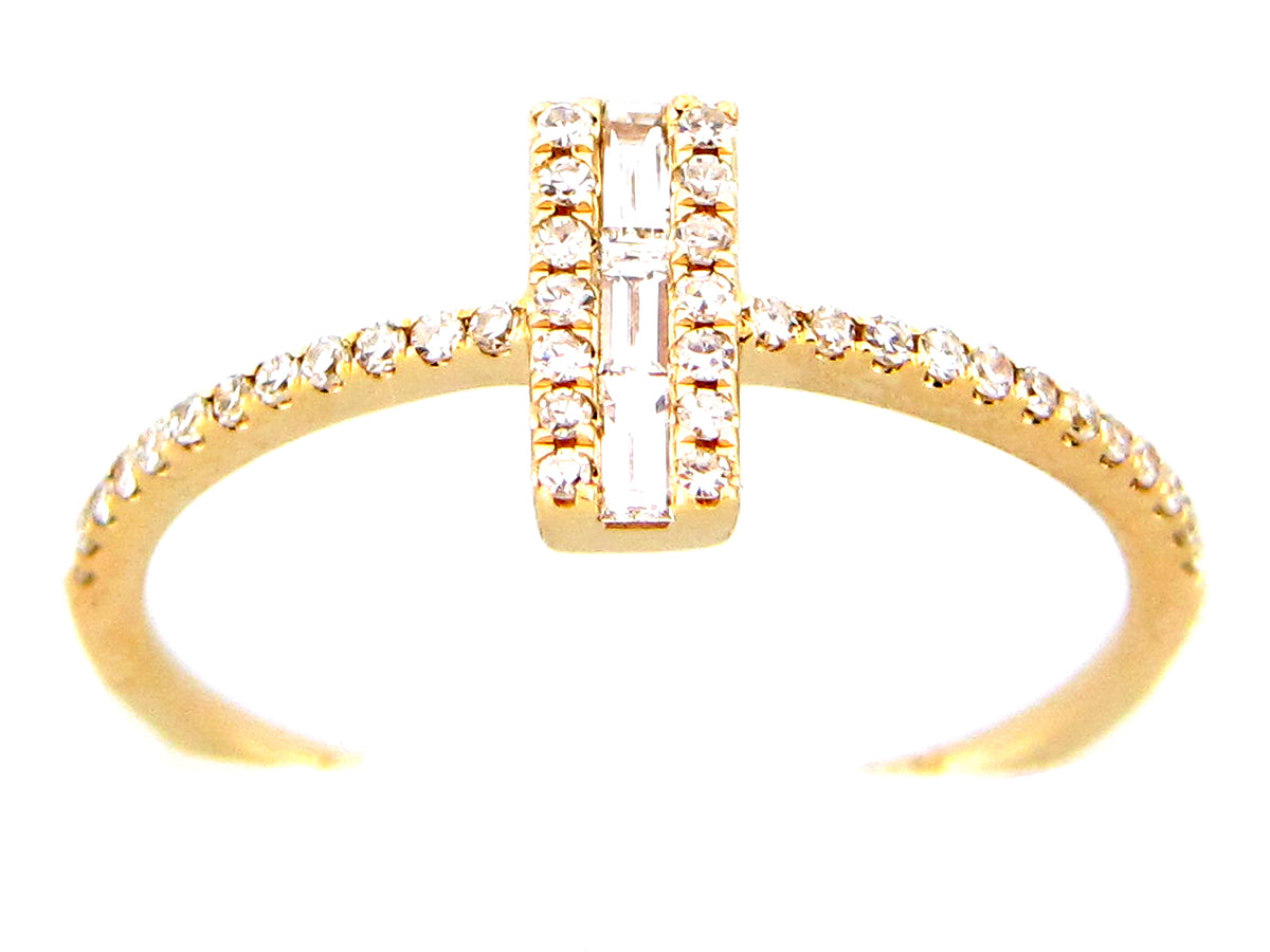 DIAMOND BAGUETTE BAR RING