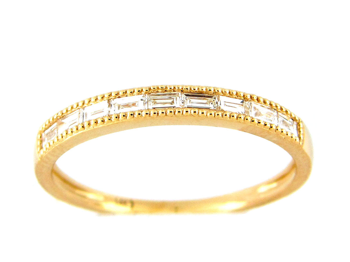 DIAMOND 1 ROW BAGUETTE MILGRAIN CHANNEL RING