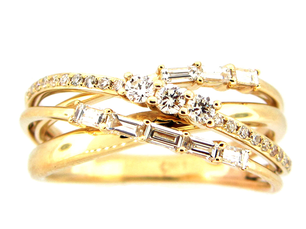 DIAMOND RING