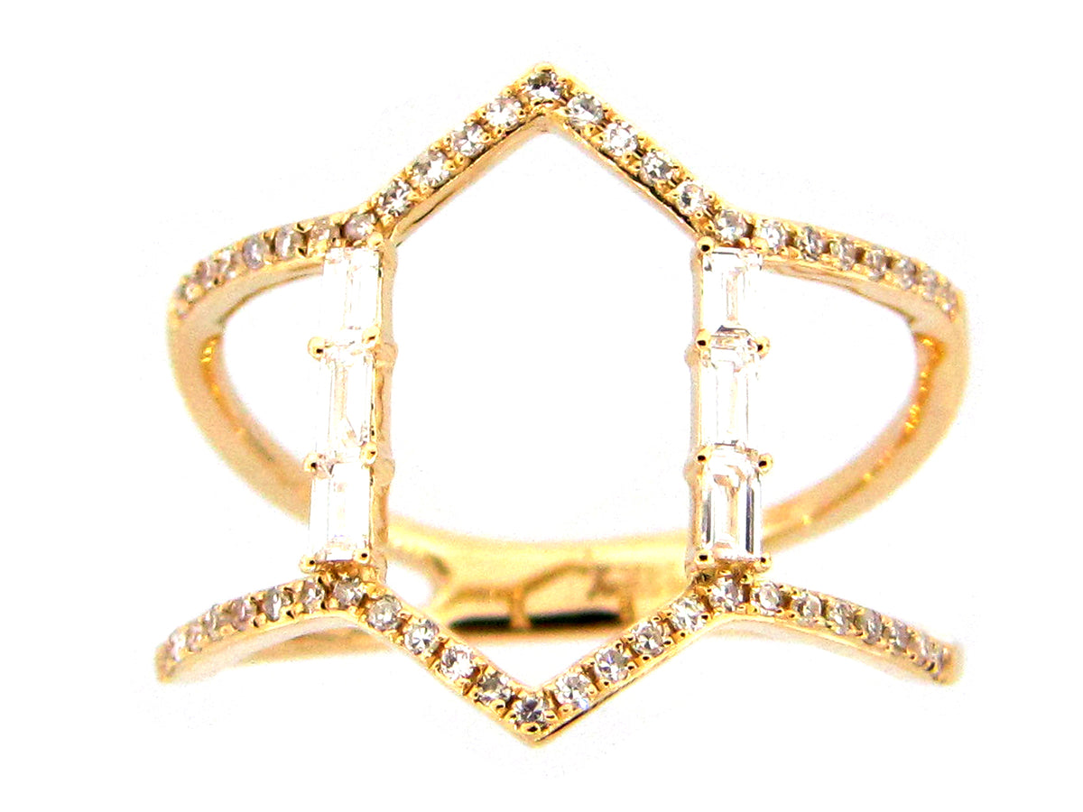 DIAMOND RING
