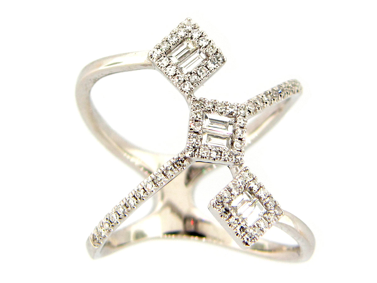 DIAMOND SPLIT SHANK RING, 14KW (N)