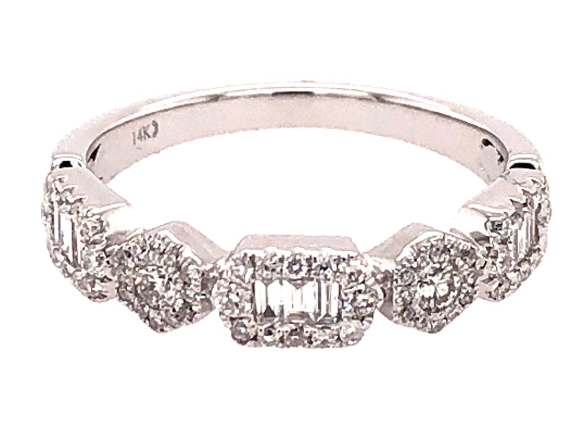 DIAMOND BAGUETTE & ROUND HALO CLUSTER RING, 14KW (N)