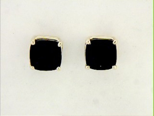 CHB GARNET EARRING