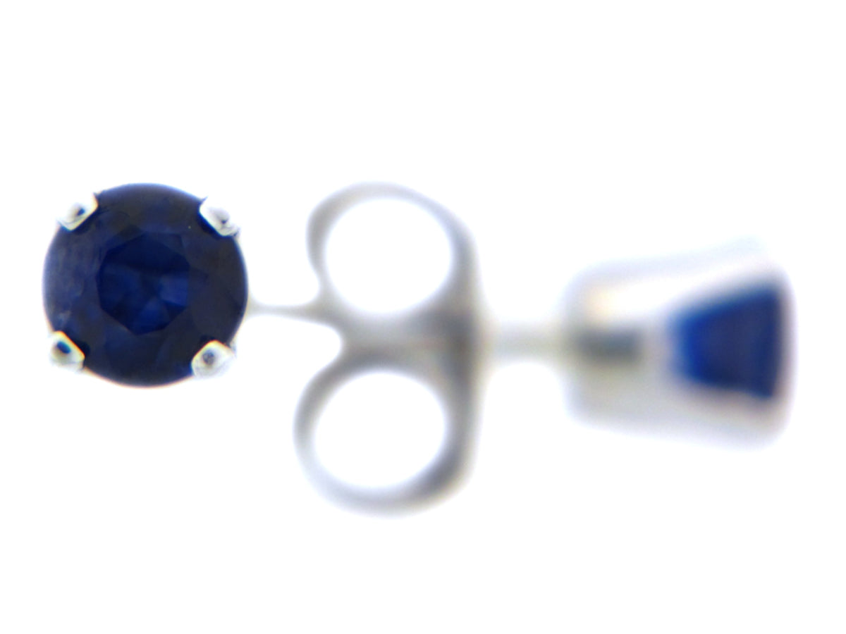 SAPPHIRE STUD EARRING