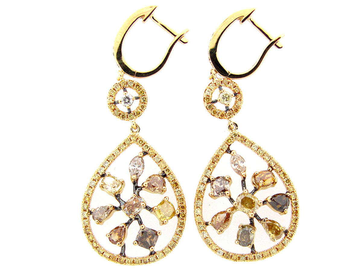 FANCY COLOR DIAMOND EARRING, 18KY (N)